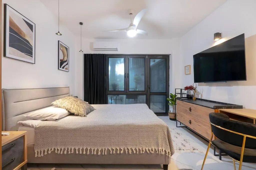 3 Bedroom Modern Gem / Sololaki Tiflis Gürcistan